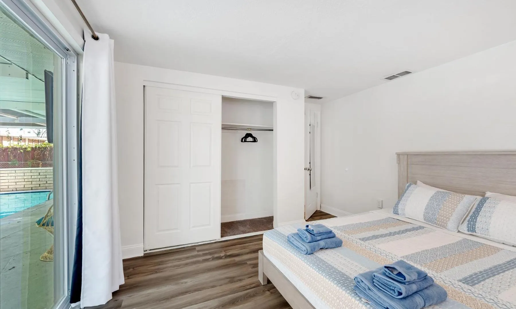 Private Pool Mins To Beach And Pet Friendly Largo